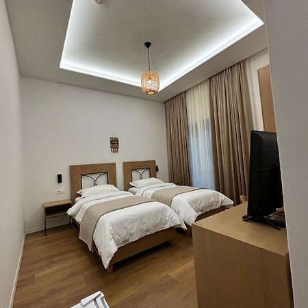 Gle-Alb Agrotourism Hotel Tepelene Екстериор снимка
