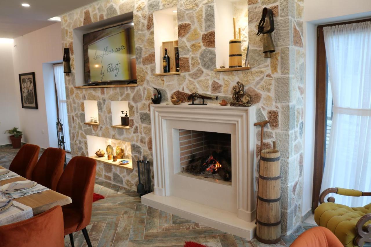 Gle-Alb Agrotourism Hotel Tepelene Екстериор снимка