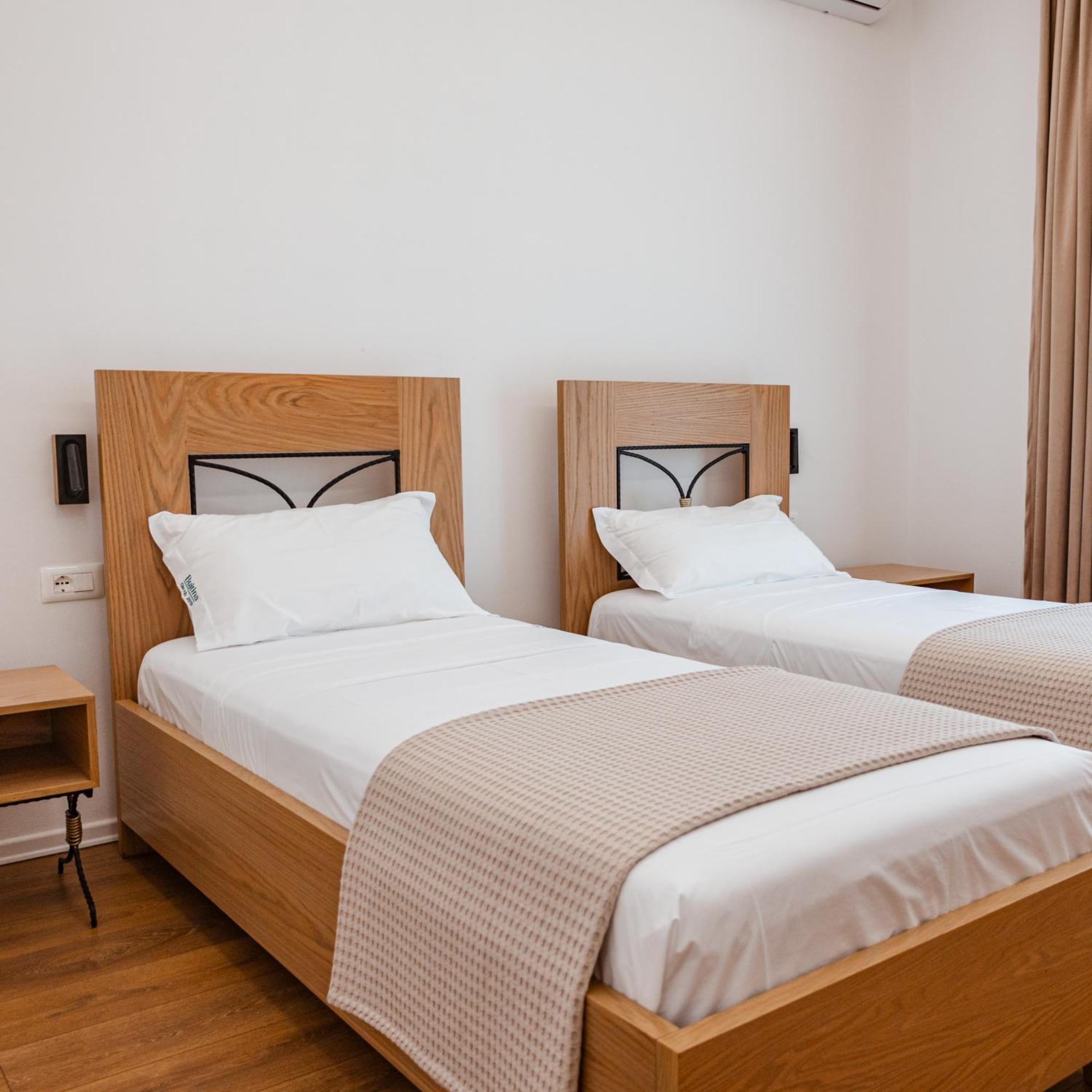 Gle-Alb Agrotourism Hotel Tepelene Екстериор снимка