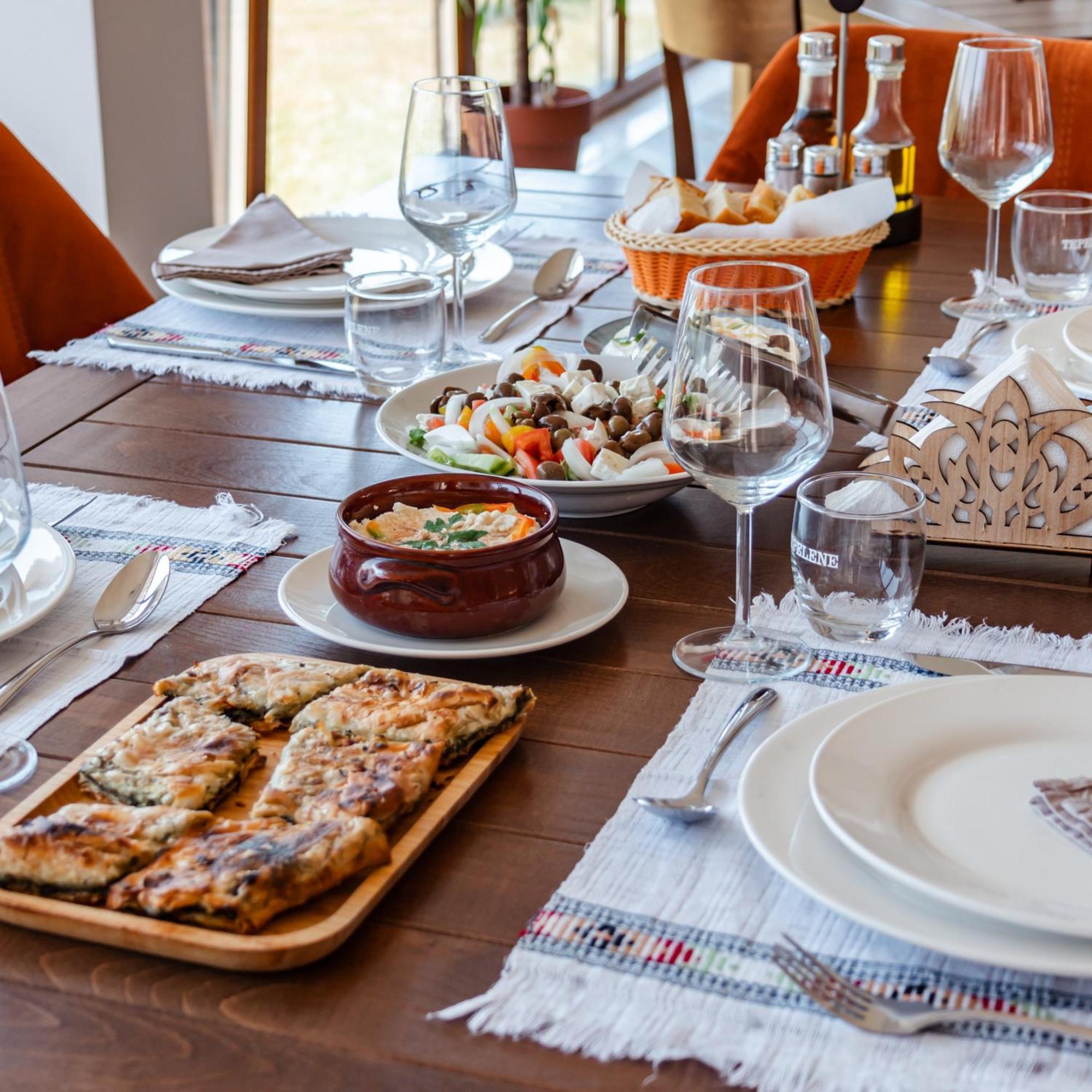 Gle-Alb Agrotourism Hotel Tepelene Екстериор снимка