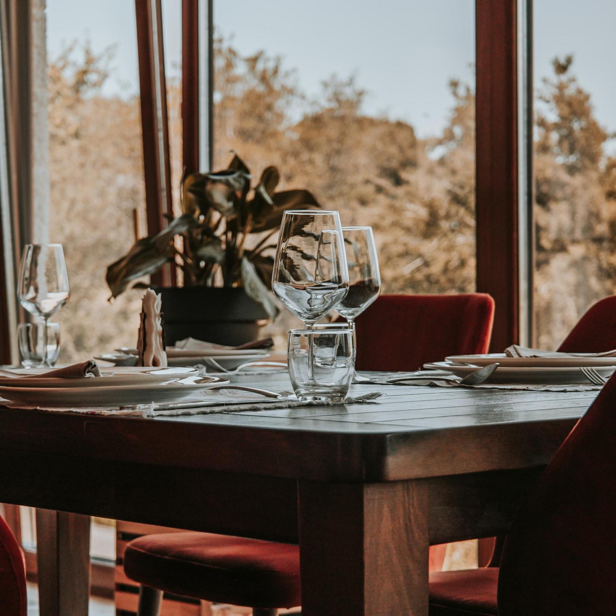 Gle-Alb Agrotourism Hotel Tepelene Екстериор снимка
