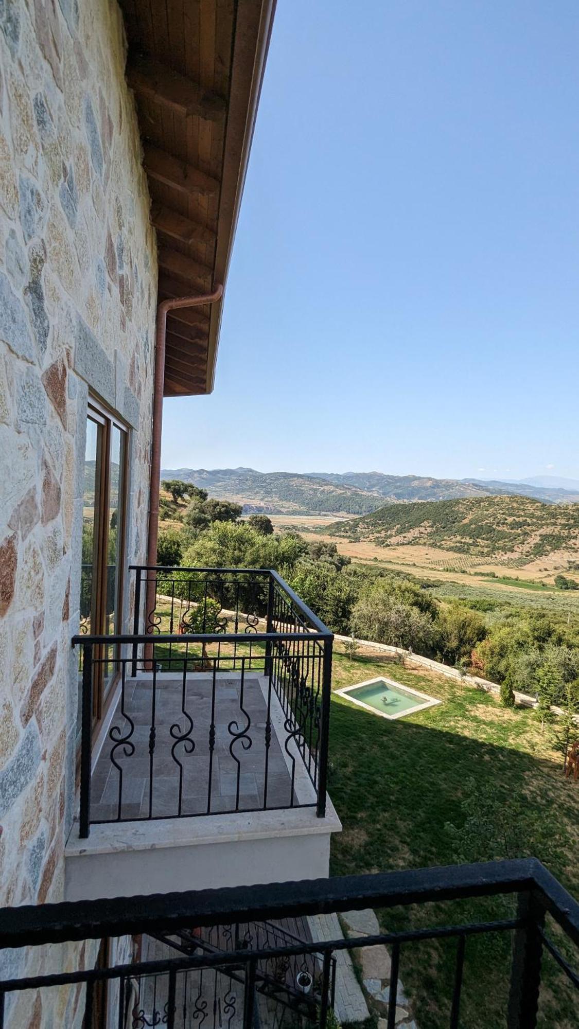 Gle-Alb Agrotourism Hotel Tepelene Екстериор снимка