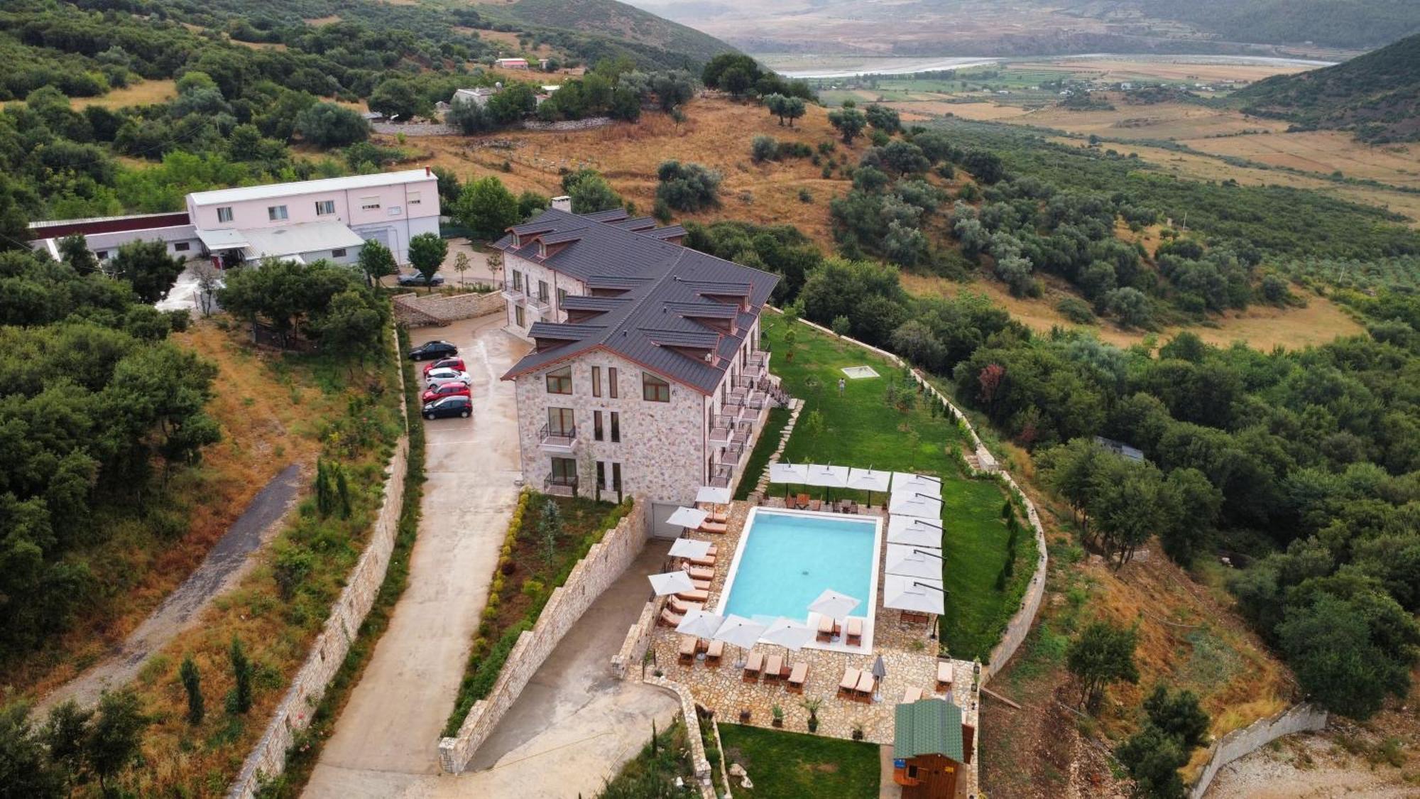 Gle-Alb Agrotourism Hotel Tepelene Екстериор снимка