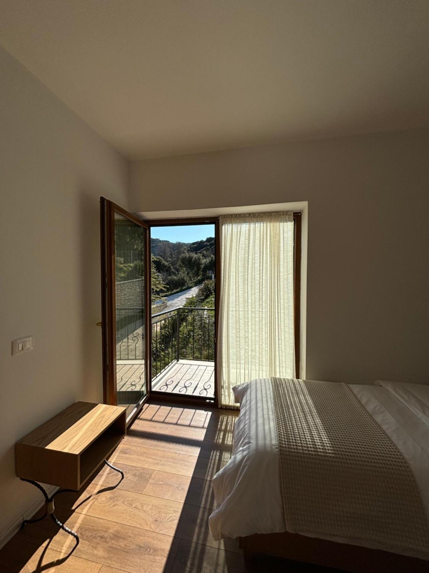Gle-Alb Agrotourism Hotel Tepelene Екстериор снимка