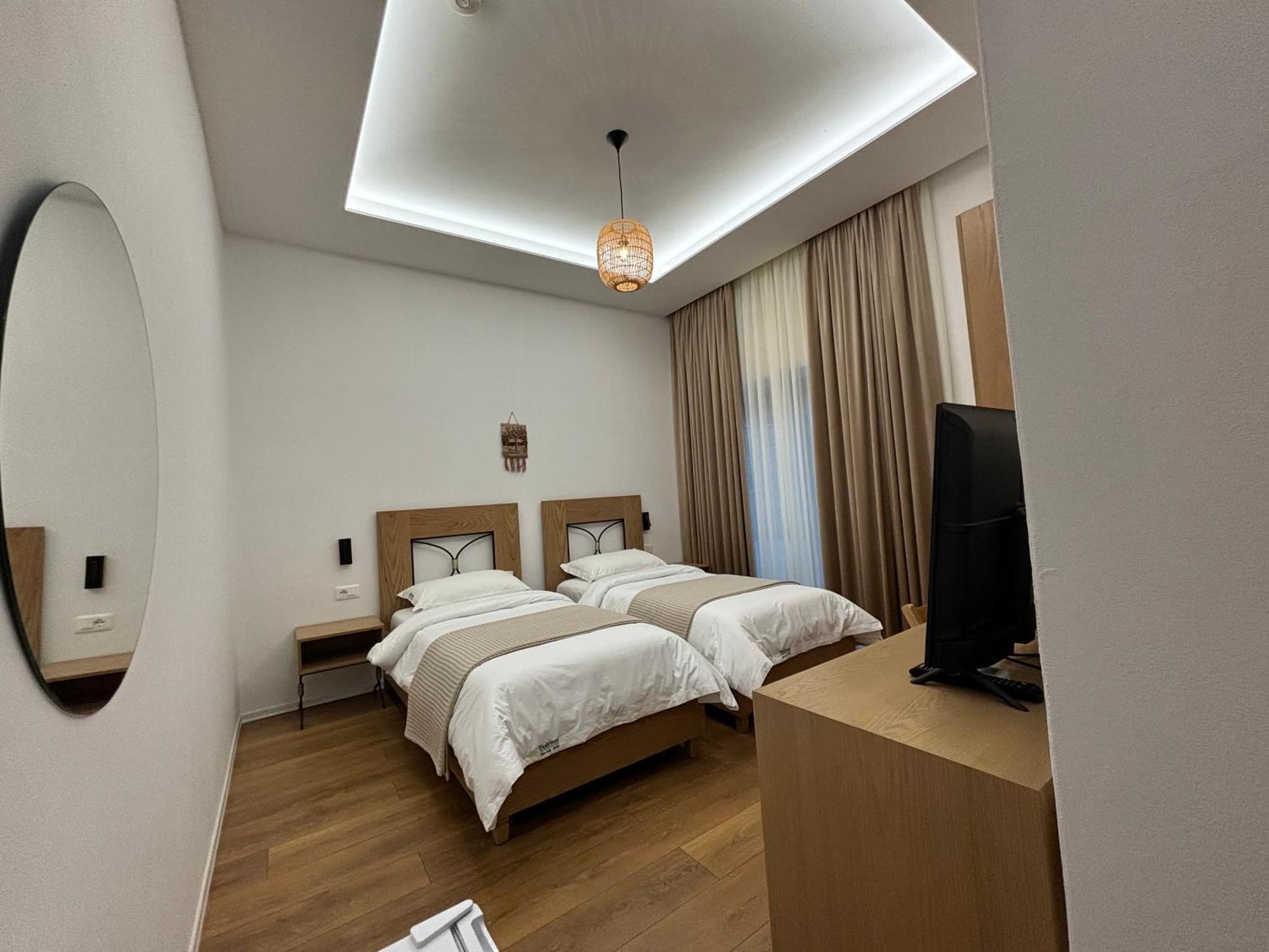 Gle-Alb Agrotourism Hotel Tepelene Екстериор снимка