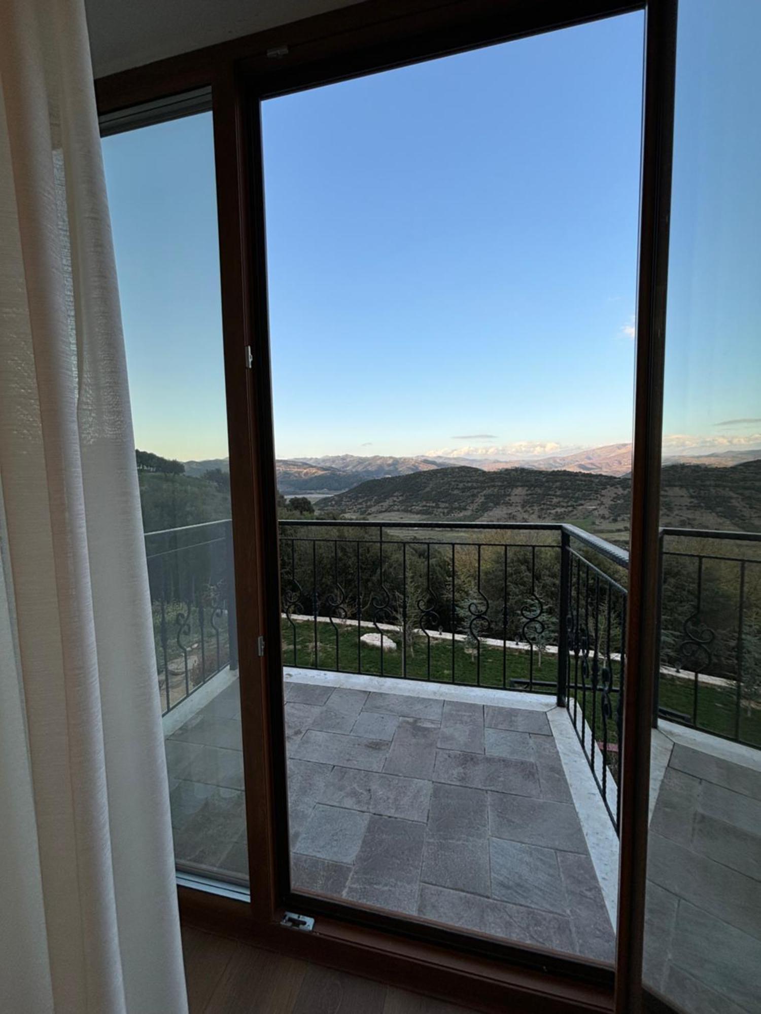 Gle-Alb Agrotourism Hotel Tepelene Екстериор снимка