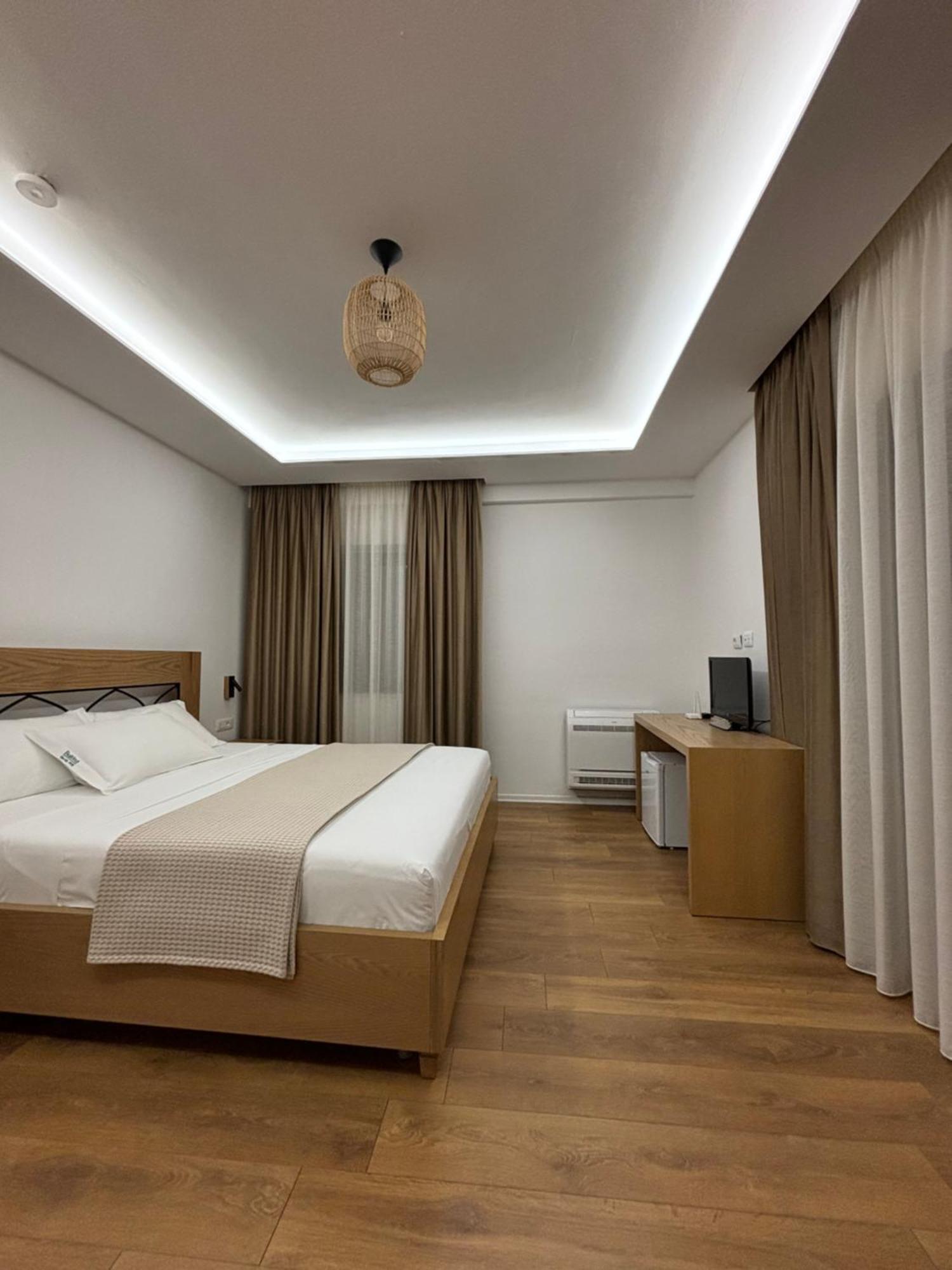 Gle-Alb Agrotourism Hotel Tepelene Екстериор снимка