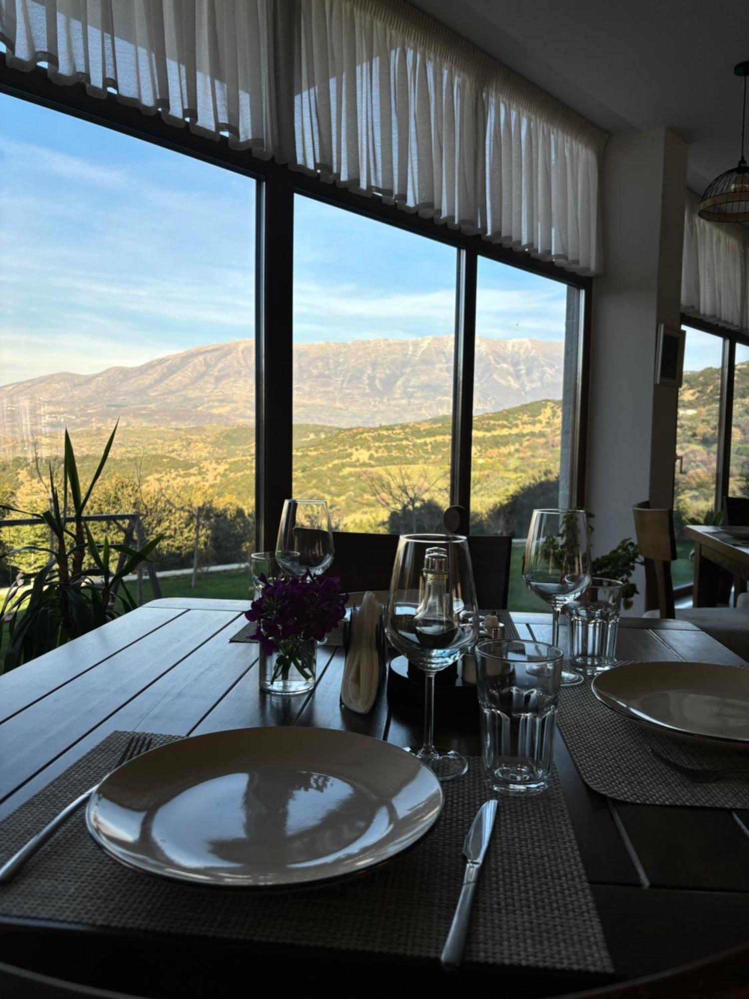 Gle-Alb Agrotourism Hotel Tepelene Екстериор снимка